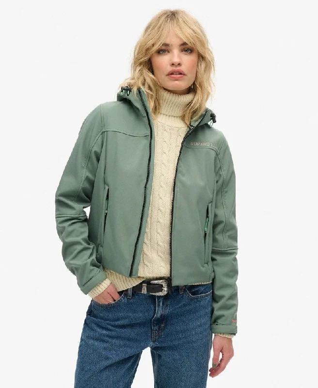 women's coats for countryside strollsHooded Soft Shell Trekker Jkt | Laurel Khaki