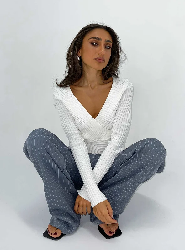 women's tops for those who want to wear pieces that are both comfortable and stylishNatalie Sweater Cream