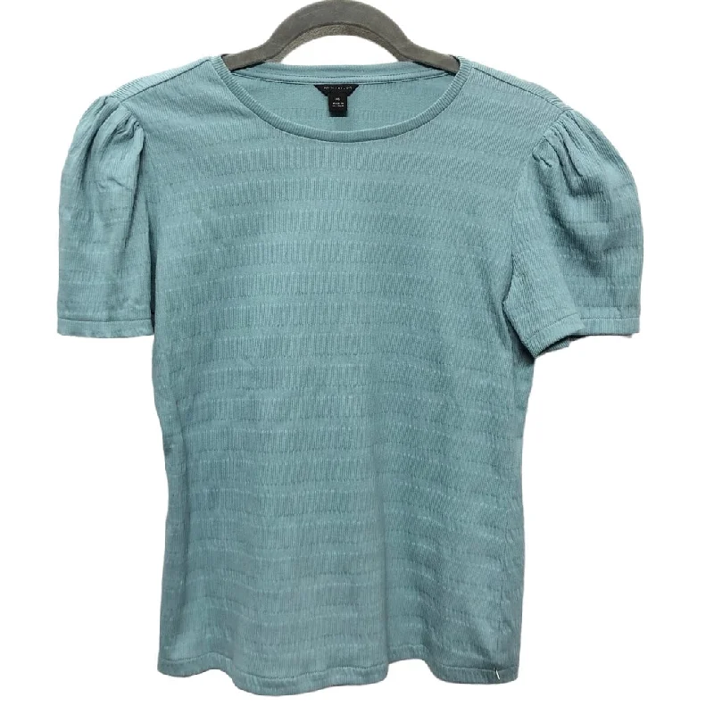 women's tops for those who appreciate subtle and muted tonesTop Short Sleeve Basic By Ann Taylor In Blue, Size: Xs