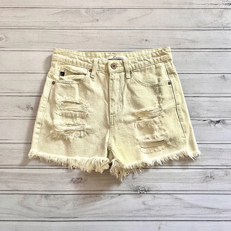 women's casual shortsShorts By Kancan  Size: 4