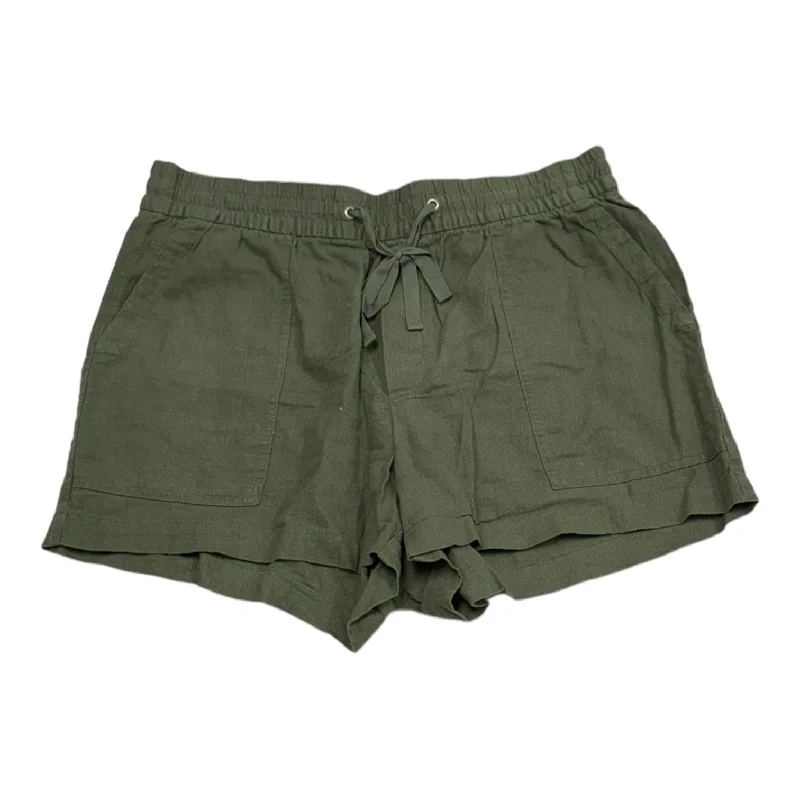 women's mid-rise shortsShorts By Gap  Size: M